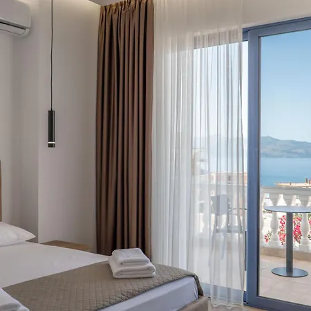 Hotel Keos 3*