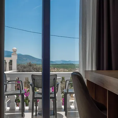Hotel Keos